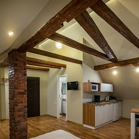 Apartment Unseen *